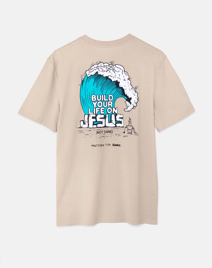 T-shirt chrześcijański Build Your Life on Jesus, not sand. Marki Saved kolor pustynny beż
