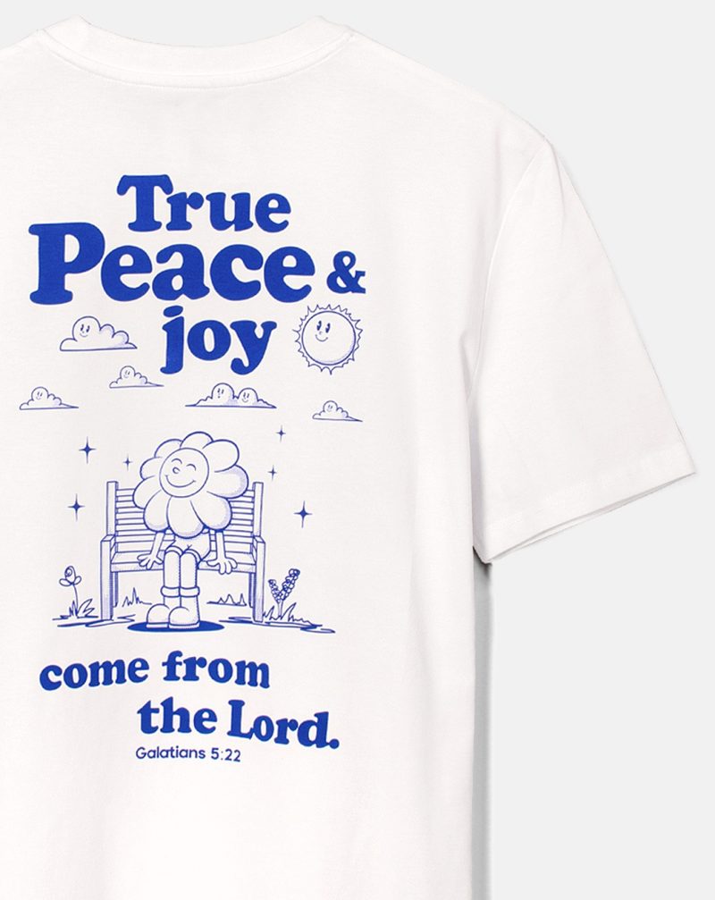 Koszulka Chrześcijańska off white z nadrukiem True Peace & Joy come from the Lord marki Saved.