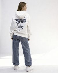 Bluza-chrześcijańska-Blessed_is_Better_Than_Lucky_VWH_05